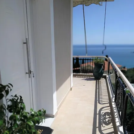 דירה Ionian View